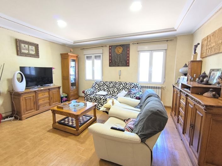 Image No.6-Villa de 6 chambres à vendre à Yecla