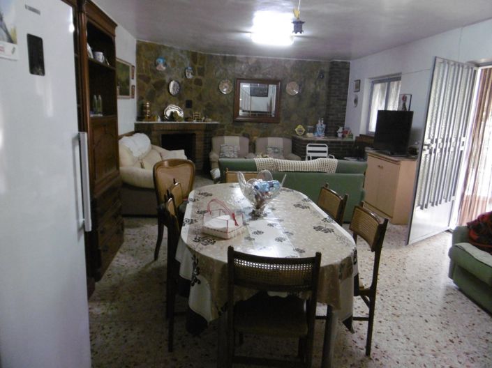 Image No.8-6 Bed Villa for sale