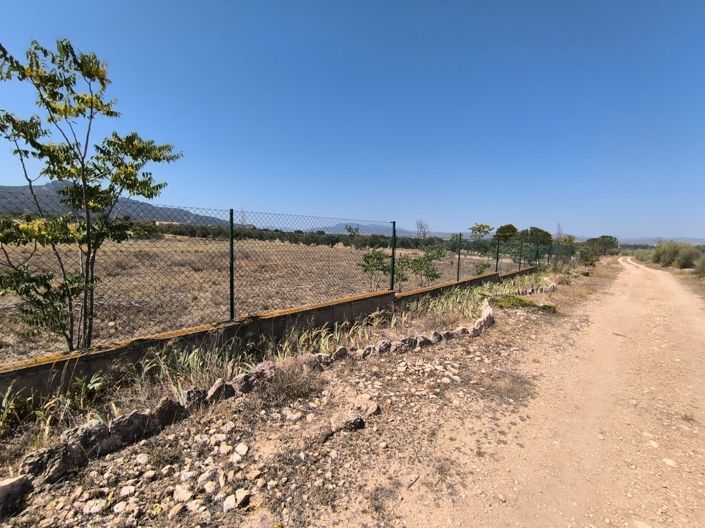 Image No.12-6 Bed Country House for sale