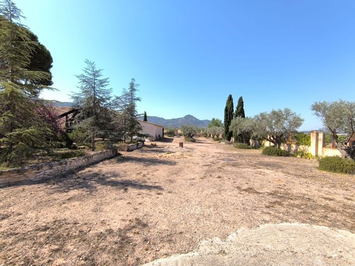 Image No.6-6 Bed Country House for sale