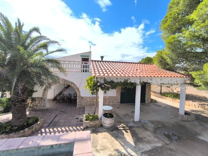 Image No.1-3 Bed Country House for sale