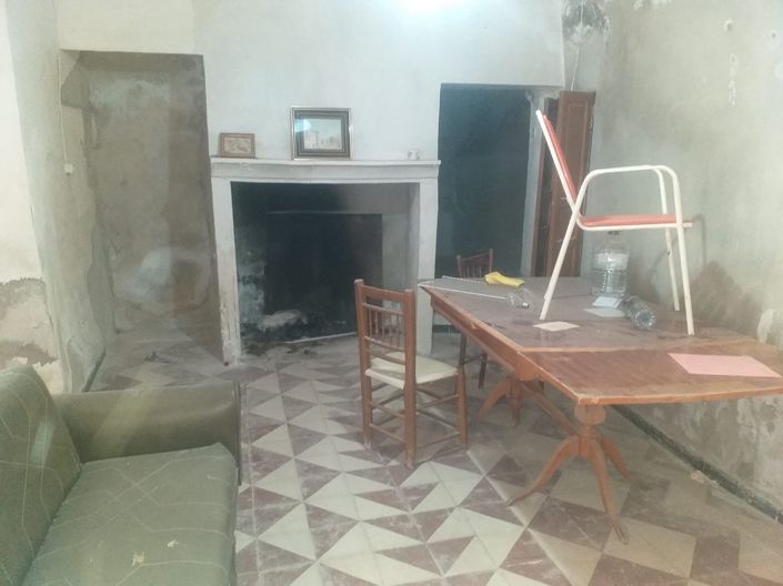 Image No.2-4 Bed House for sale