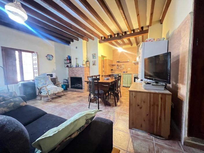 Image No.1-5 Bed Townhouse for sale