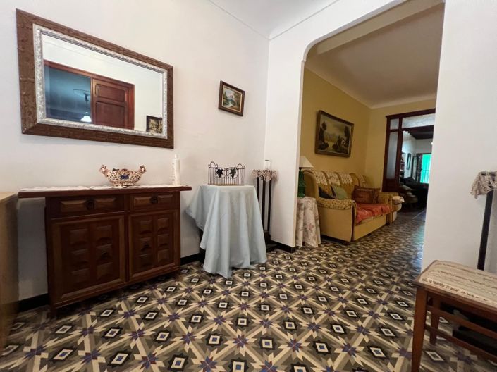 Image No.2-5 Bed Townhouse for sale