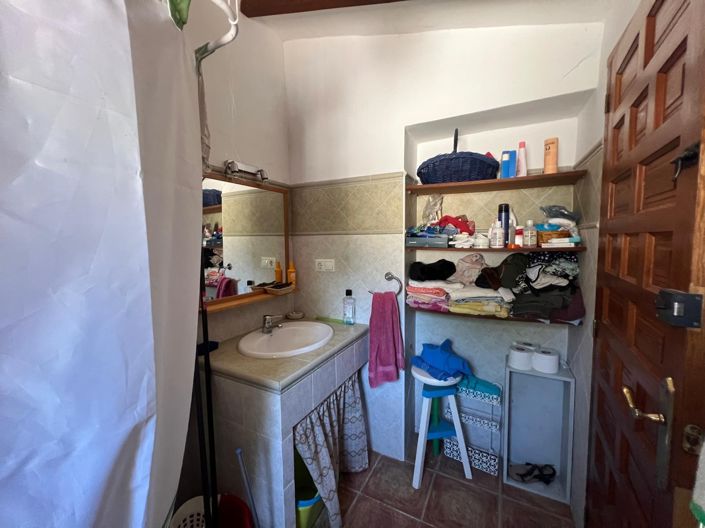 Image No.20-5 Bed Townhouse for sale