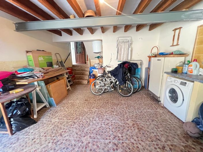 Image No.25-5 Bed Townhouse for sale