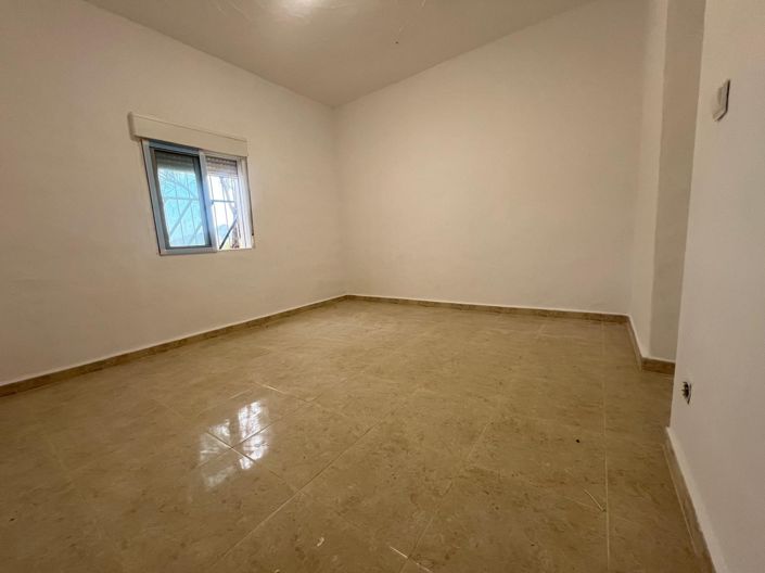 Image No.12-4 Bed Villa for sale