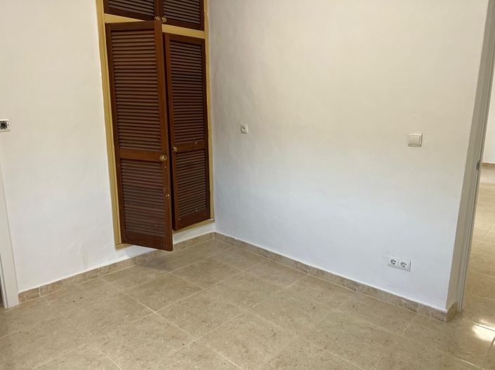 Image No.14-4 Bed Villa for sale