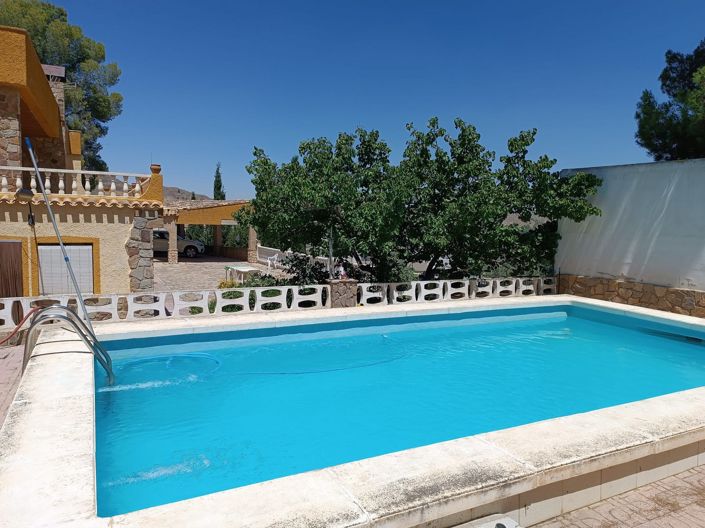 Image No.11-7 Bed Villa for sale