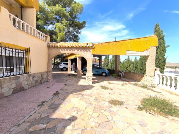 Image No.2-Villa de 7 chambres à vendre à Yecla