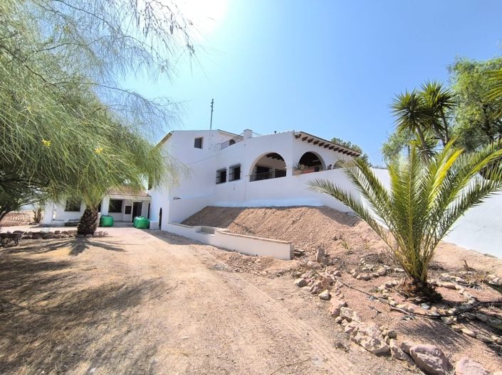 Image No.2-Villa de 8 chambres à vendre à Novelda