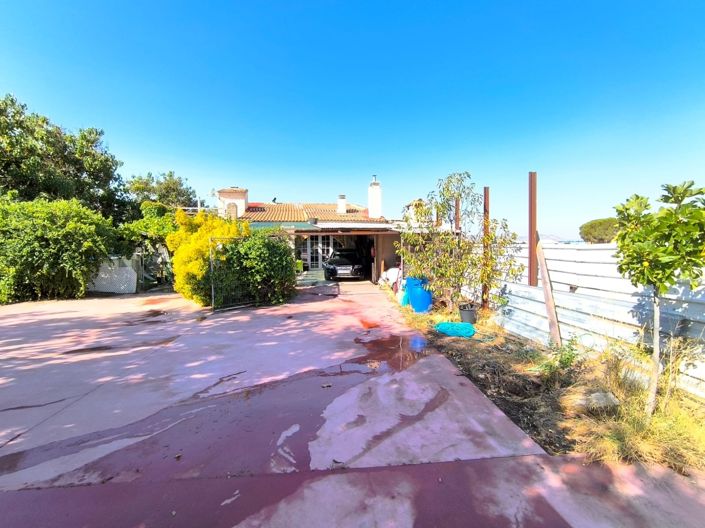 Image No.1-Maison de campagne de 4 chambres à vendre à Villena