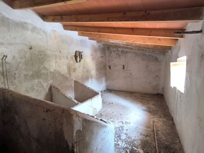 Image No.7-7 Bed Country House for sale