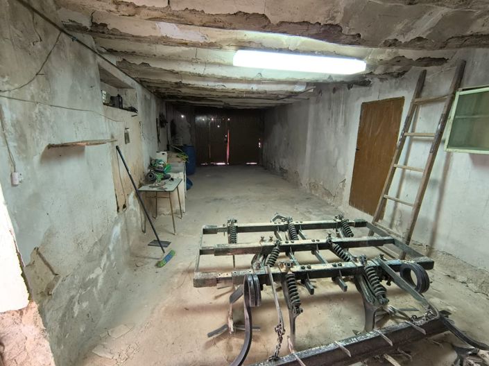 Image No.11-6 Bed Country House for sale