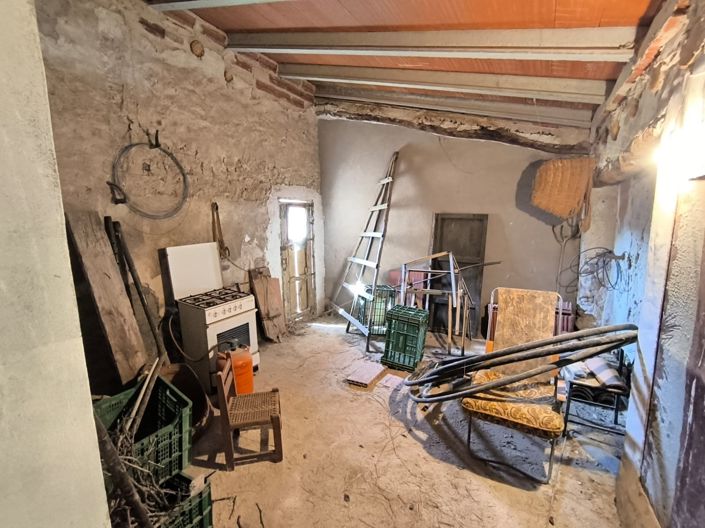 Image No.14-6 Bed Country House for sale