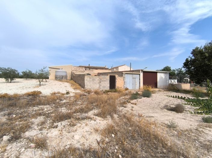 Image No.4-6 Bed Country House for sale