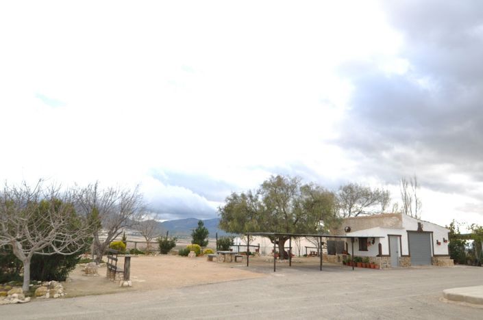 Image No.6-6 Bed Country House for sale