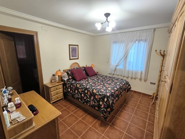 Image No.12-5 Bed Villa for sale