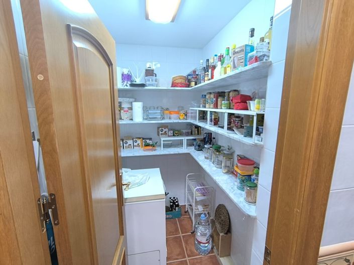 Image No.14-5 Bed Villa for sale