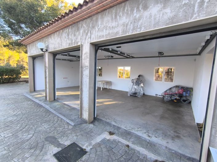 Image No.21-5 Bed Villa for sale