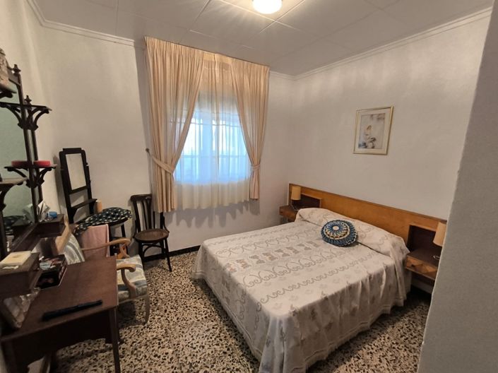 Image No.10-3 Bed Villa for sale