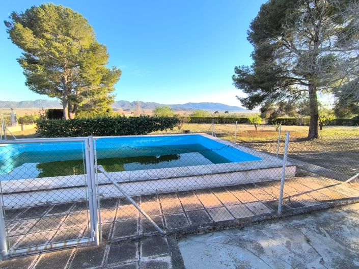 Image No.19-3 Bed Villa for sale