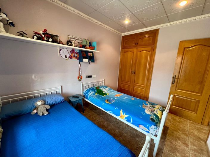 Image No.28-3 Bed Townhouse for sale