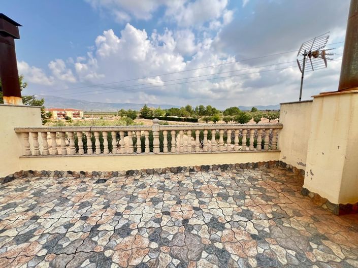 Image No.8-3 Bed Townhouse for sale