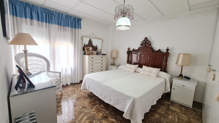 Image No.11-Maison de ville de 4 chambres à vendre à Elda