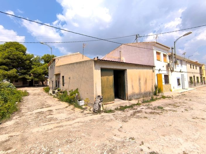 Image No.2-5 Bed Country House for sale