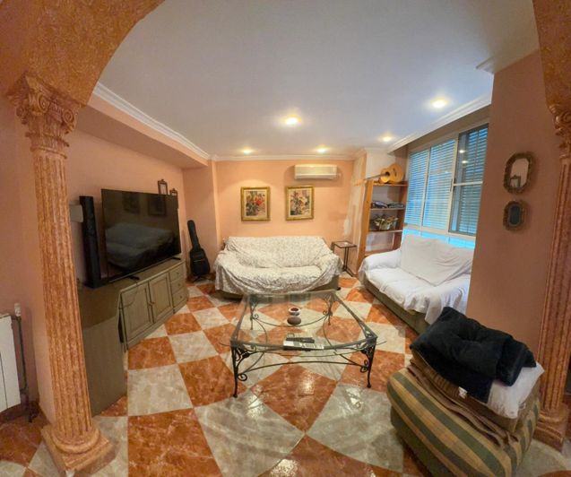 Image No.11-3 Bed Townhouse for sale