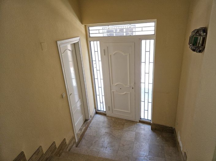 Image No.13-3 Bed Townhouse for sale