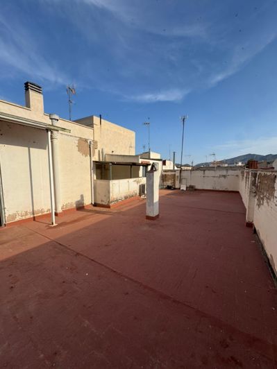 Image No.20-3 Bed Townhouse for sale