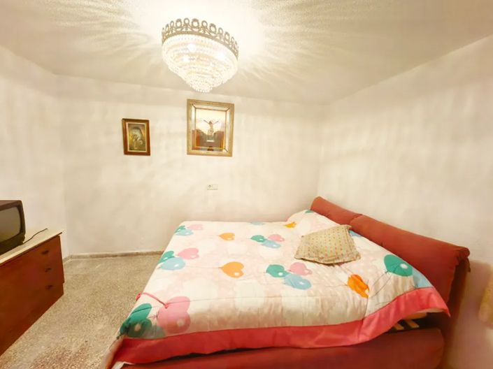 Image No.15-5 Bed Country House for sale