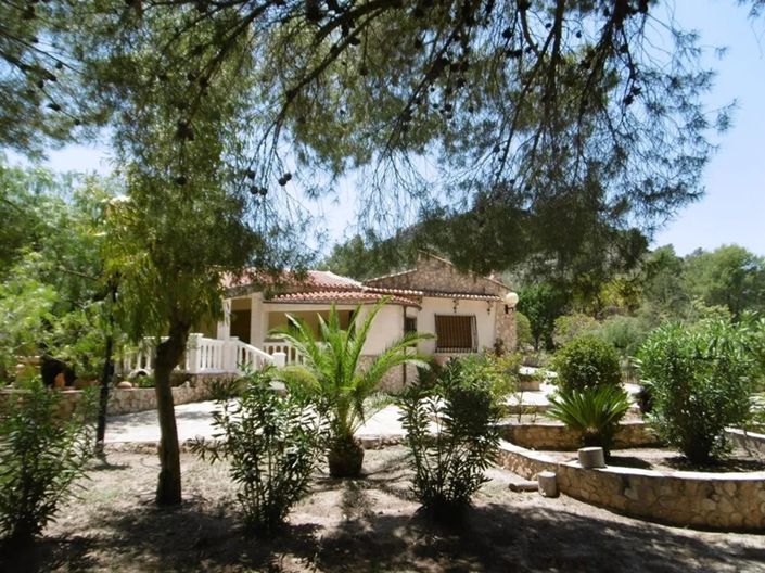 Image No.1-5 Bed Villa for sale