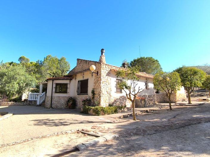 Image No.1-Villa de 5 chambres à vendre à Yecla