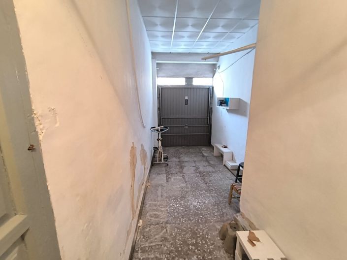 Image No.22-6 Bed Townhouse for sale