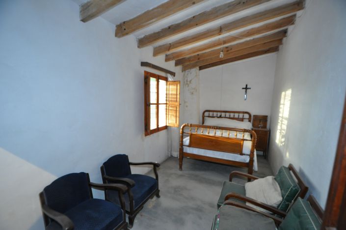 Image No.10-6 Bed Townhouse for sale