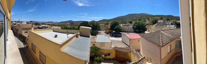 Image No.32-5 Bed Townhouse for sale