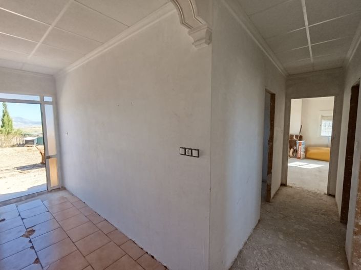 Image No.16-3 Bed Country House for sale