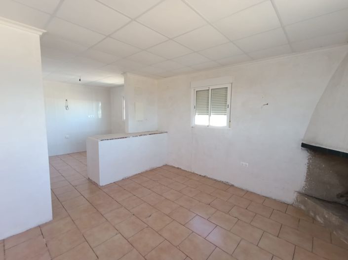 Image No.2-3 Bed Country House for sale