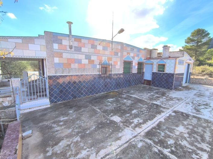 Image No.3-Maison de campagne de 5 chambres à vendre à Yecla