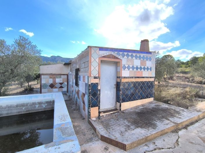 Image No.6-Maison de campagne de 5 chambres à vendre à Yecla