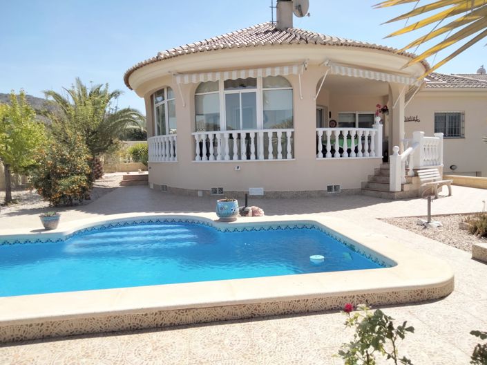 Image No.1-5 Bed Villa for sale