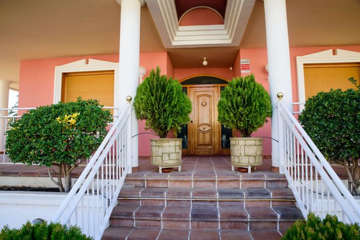 Image No.11-6 Bed Villa for sale