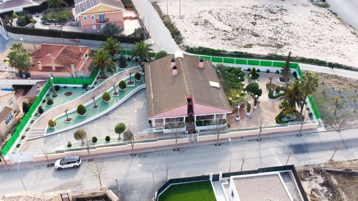 Image No.3-6 Bed Villa for sale