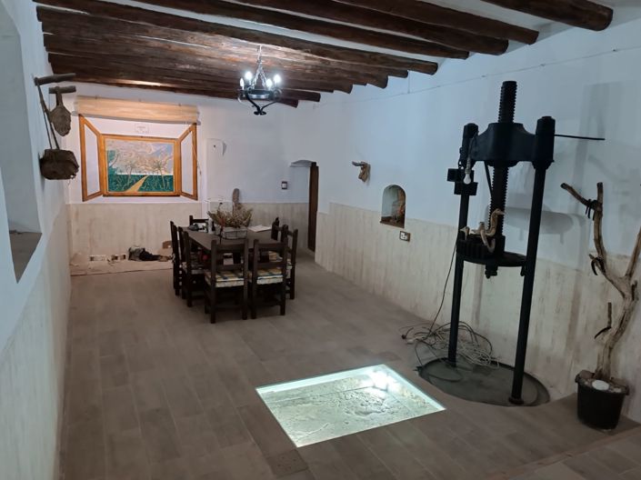 Image No.13-Maison de campagne de 6 chambres à vendre à Yecla