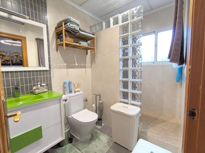 Image No.18-5 Bed Villa for sale