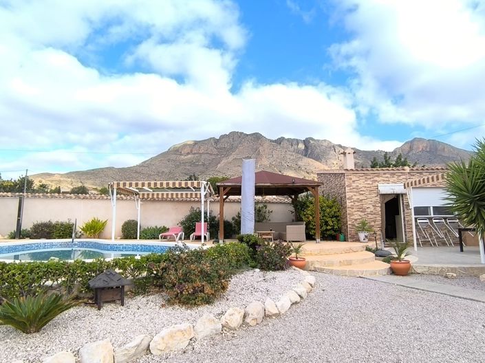 Image No.2-5 Bed Villa for sale