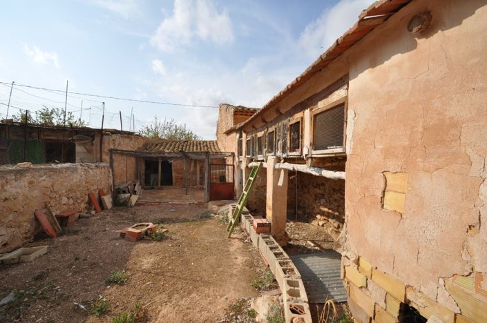 Image No.36-4 Bed Country House for sale